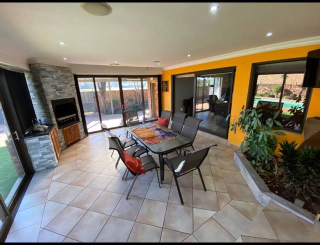 3 BEDROOM FREEHOLD FOR SALE IN SUNWARD PARK